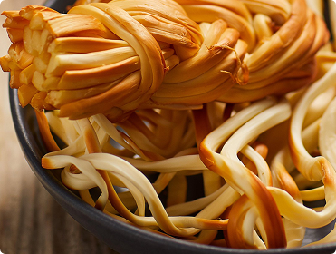 Braided Cheese — An Original Snack for Belgian Beer